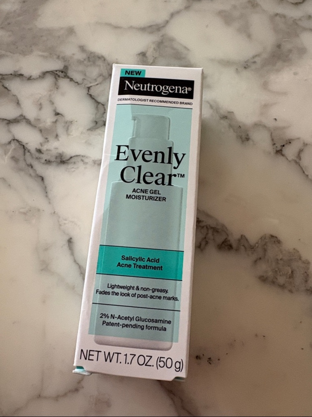 Neutrogena evenly clear acne gel moisturizer- brand new in box-unused
